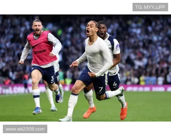 热刺遭绝平十五轮不胜陷深渊仍